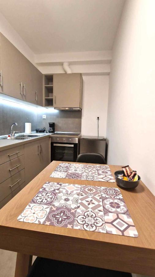 라리사 Vv Cosy Host 2 아파트 외부 사진